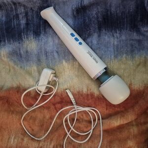 Authentic Cordless Magic Wand